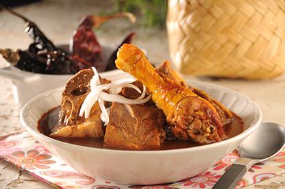 POLLO Y ESP AL CHILE