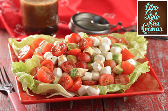 CAPRESE CON AGUACATE copy